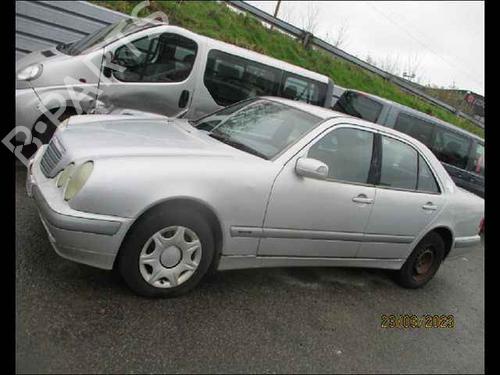 Right taillight MERCEDES-BENZ E-CLASS (W210) E 200 CDI (210.007) | BP25762674C35 