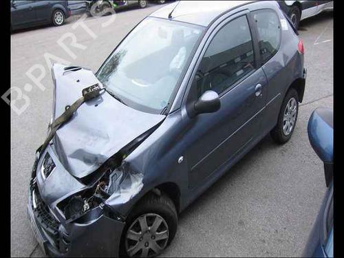 Left mirror PEUGEOT 206+ (2L_, 2M_) 1.1 | BP24904454C26