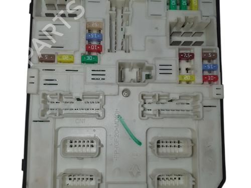 Used Fuse box RENAULT LAGUNA III Grandtour (KT0/1) 2.0 dCi (KT07, KT0J, KT14, KT1A, KT1S) (131 hp) 31575217