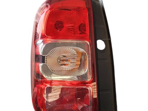 left-taillight-dacia-duster-hs_-2010-2011-2012-2013-2014-2015-2016-2017-2018-40551963 main image