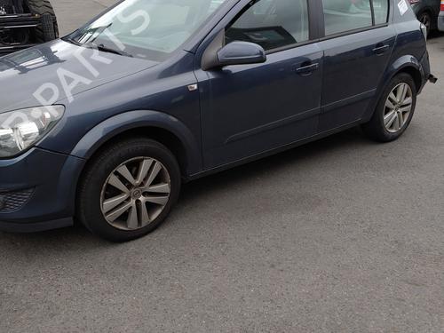 Venstre forlygte OPEL ASTRA H (A04) 1.7 CDTI (L48) | BP31054540C28