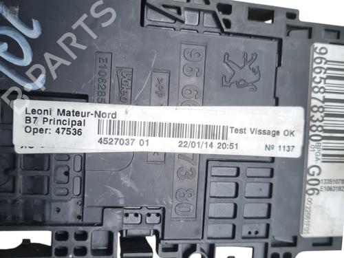 Fuse box CITROËN C4 II (NC_) 1.6 HDi 115 | BP29229425E1 