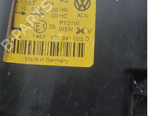 Left headlight VW TOURAN (1T1, 1T2) 2.0 TDI | BP29413723C28 