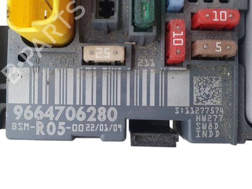 Fuse box PEUGEOT 308 SW I (4E_, 4H_) 1.6 HDi | BP27372556E1 