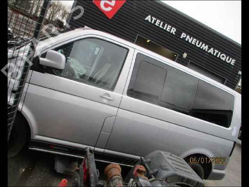 Left taillight VW TRANSPORTER T5 Bus (7HB, 7HJ, 7EB, 7EJ) 2.5 TDI 4motion | BP24904804C34 