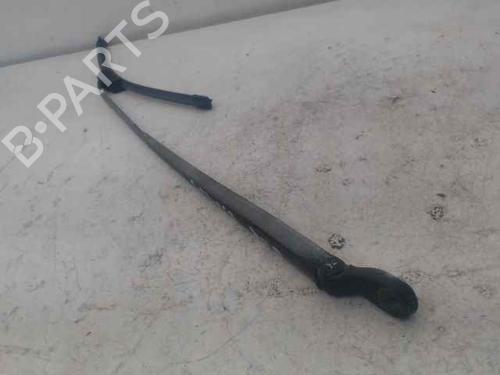 Used Front windshield wiper arm RENAULT LAGUNA II Grandtour (KG0/1_) 1.9 dCi (KG1A, KG1W, KG0G) (110 hp) 24913937