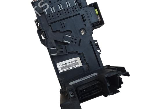 Used Fuse box Fuse box 38545142 38545142