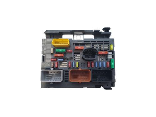 Caja reles / fusibles Caja reles / fusibles 38099167 38099167