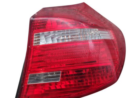 Farolim direito BMW 1 (E81) 118 d (143 hp) 31818490