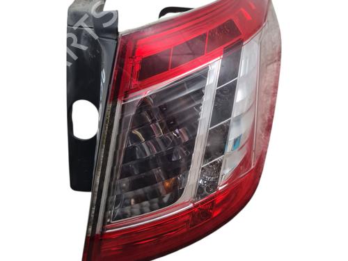 Używane Lampa tylna prawa PEUGEOT 508 SW I (8E_) 2.0 HDi (140 hp) 31346853