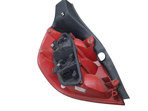 Right taillight RENAULT CLIO III (BR0/1, CR0/1) 1.5 dCi (BR17, CR17) | BP27621027C35 
