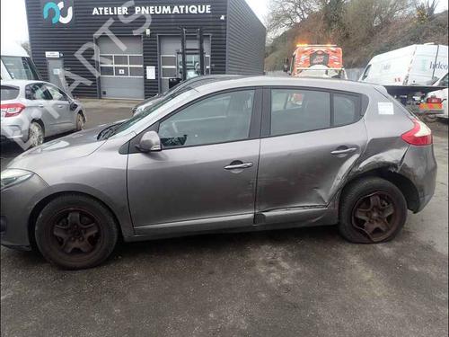 Pokrywa przednia / Maska silnika RENAULT MEGANE III Hatchback (BZ0/1_, B3_) 1.5 dCi (BZ1G, BZ1W, BZ0R) | BP30766136C1