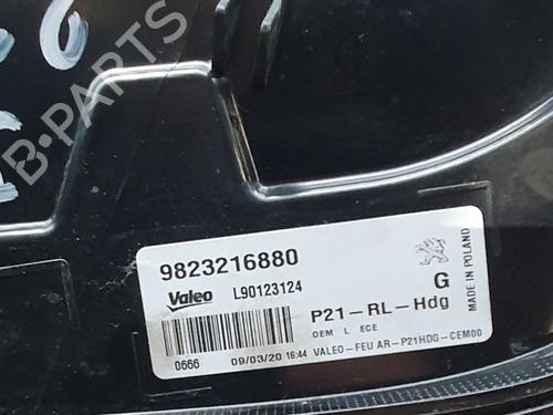 Left taillight PEUGEOT 208 II (UB_, UP_, UW_, UJ_) 1.2 PureTech 100 | BP30187163C34