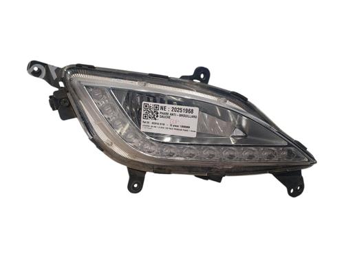 Used Right front fog light Right front fog light 38939344 38939344