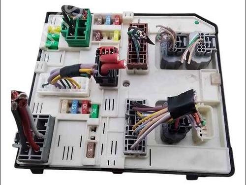 Used Fuse box RENAULT SCÉNIC III (JZ0/1_) 1.5 dCi (110 hp) 25012623
