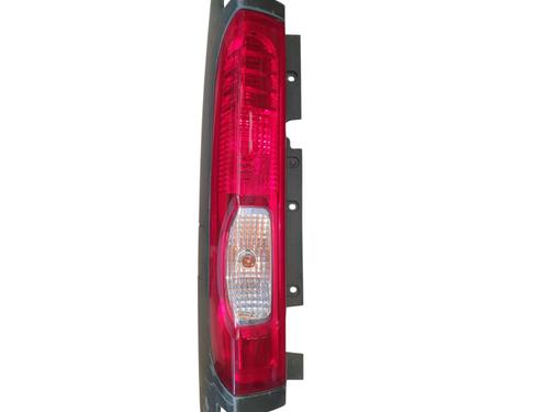 Used Left taillight HYUNDAI H100 Bus (P) 2.4 (114 hp) 28067111