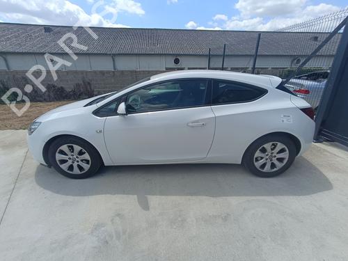 Left front door OPEL ASTRA J GTC 1.4 (08) | BP29620874C2 