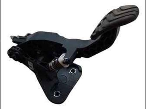 Clutch pedal RENAULT CLIO V (B7_) 1.3 TCe 140 (B7N0) | BP24907378I13 