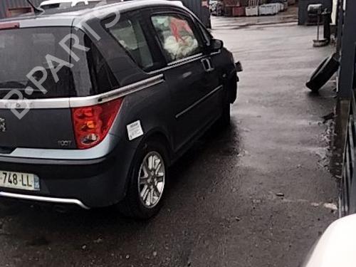 Left taillight PEUGEOT 1007 (KM_) 1.4 HDi | BP32353275C34  - Image 5