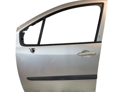 Used Left front door RENAULT MODUS / GRAND MODUS (F/JP0_) 1.2 (JP0C, JP0K, FP0C, FP0K, FP0P, JP0P, JP0T) (75 hp) 28593517