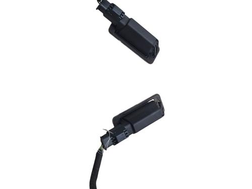 Używane Lampa oświetlenia tablicy rejestracyjnej PEUGEOT 208 I (CA_, CC_) 1.6 BlueHDi 100 (100 hp) 29344025