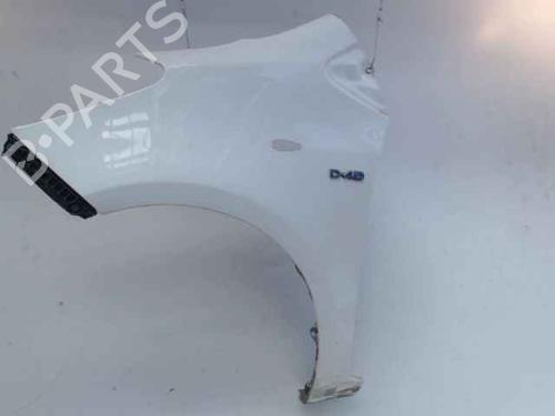 Used Left front fenders TOYOTA YARIS (_P9_) 1.4 D-4D (NLP90_, NLP90R) (90 hp) 24900318