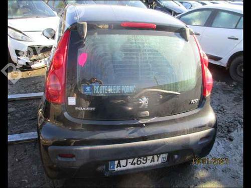 Right taillight PEUGEOT 107 (PM_, PN_) 1.0 | BP25762623C35 