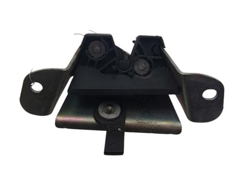 Used Tailgate lock Tailgate lock PEUGEOT 107 (PM_, PN_) 1.0 (68 hp) 33220905 33220905