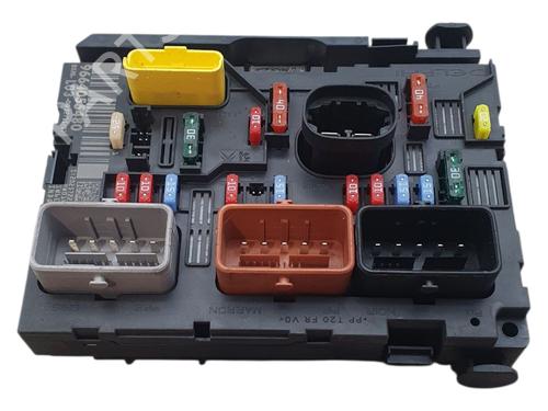 Used Fuse box CITROËN C3 I (FC_, FN_) [2002-2013]  28067078
