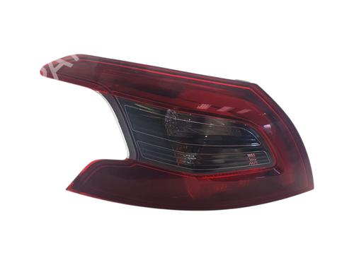 Venstre baglygte Venstre baglygte PEUGEOT 308 II (LB_, LP_, LW_, LH_, L3_) 1.2 THP 110 (110 hp) 33834471 33834471