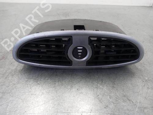 Used Air vent RENAULT CLIO III (BR0/1, CR0/1) [2005-2014]  15461128