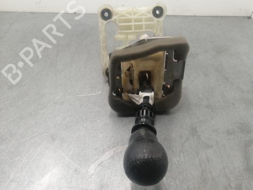 Gear lever MITSUBISHI GRANDIS (NA_W) 2.0 DI-D (NA8W) | BP15449914M90 