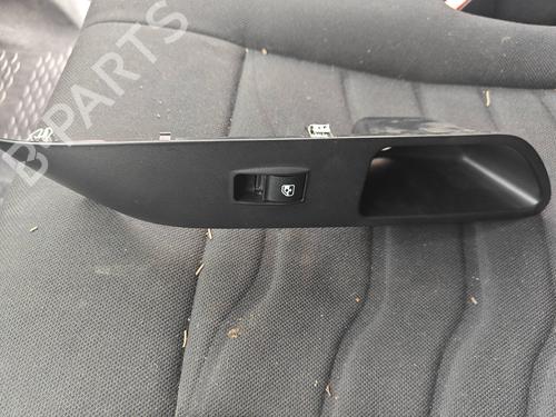 Used Right front window switch IVECO DAILY VI Van [2014-2025]  22983818