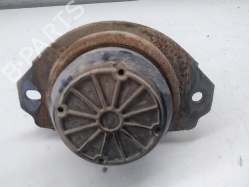 Engine mount LAND ROVER DISCOVERY III (L319) 2.7 TD 4x4 | BP15464052M89 