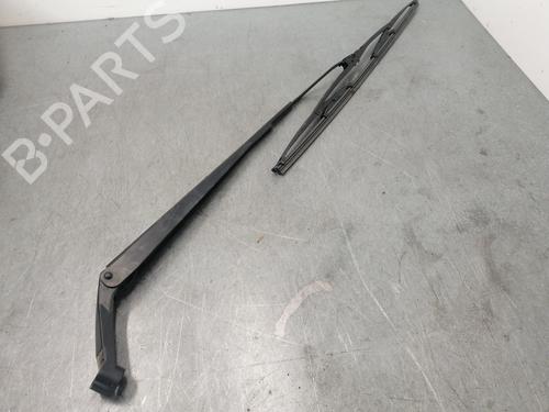 Used Front windshield wiper arm TOYOTA COROLLA (_E12_) 2.0 D-4D (CDE120_, CDE120R) (90 hp) 15446709