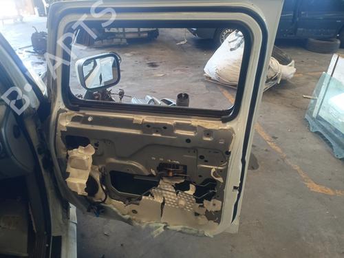 Dør høyre foran HUMMER H2 Closed Off-Road Vehicle  | BP23648968C3 