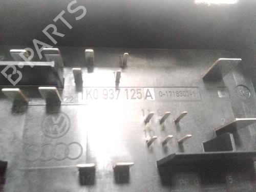 Fuse box SEAT LEON (1P1) 1.9 TDI | BP15460806E1