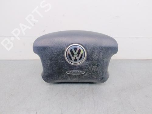 Used Driver airbag VW GOLF IV (1J1) 1.9 TDI (110 hp) 15731476