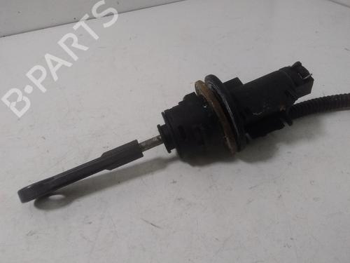 Used Clutch slave cylinder AUDI Q5 (8RB) 2.0 TDI quattro (170 hp) 15465425