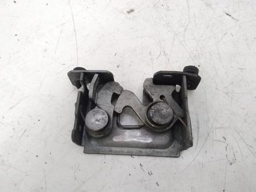 Hood lock BMW 3 (E90) 318 i | BP15447884C133