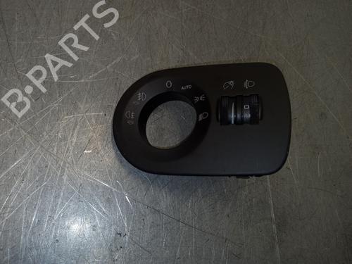 Used Headlight switch SEAT LEON (1P1) [2005-2013]  15439590