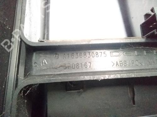 Armrest / Center console MERCEDES-BENZ M-CLASS (W163) ML 270 CDI (163.113) | BP15451432I20 