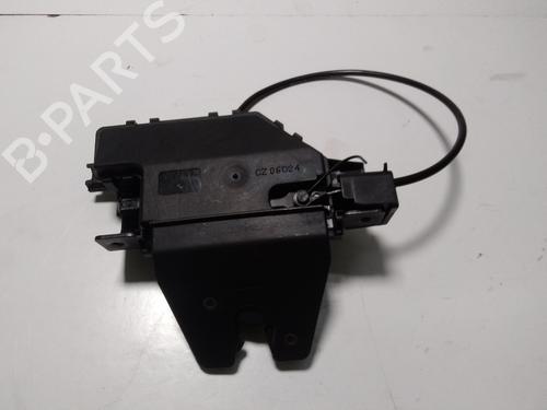Used Tailgate lock BMW 3 (E90) 318 i (129 hp) 15442933