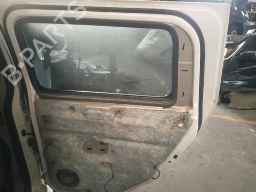 Dør høyre bak HUMMER H2 Closed Off-Road Vehicle  | BP23648967C5 