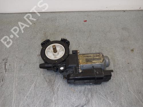 Rudehejsemotor bagstkærm venstre RENAULT MEGANE II (BM0/1_, CM0/1_) 1.5 dCi (BM02, BM13, BM2A, CM02, CM13) (101 hp) 15437490