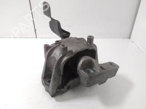 Used Engine mount SKODA OCTAVIA II Combi (1Z5) 2.0 TDI 4x4 (140 hp) 15586841