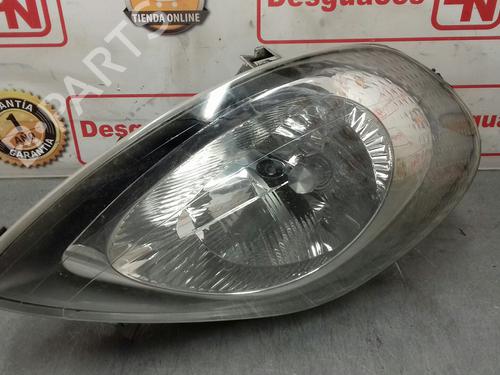 Right headlight RENAULT TRAFIC II Van (FL) 1.9 dCi 100 (FL0C) (101 hp) 7700311372