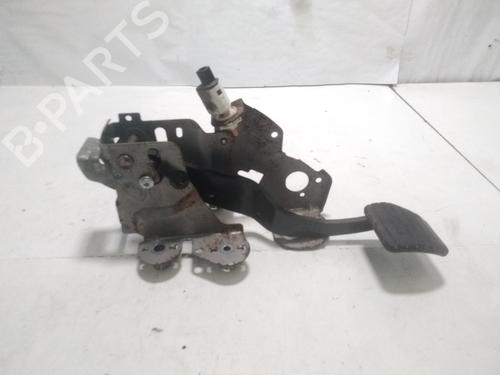 Break pedal RENAULT MEGANE III Hatchback (BZ0/1_, B3_) 1.5 dCi (BZ0C) (90 hp) 15460603