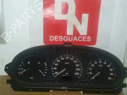 Used Instrument cluster RENAULT MEGANE I (BA0/1_) [1995-2004]  15424915