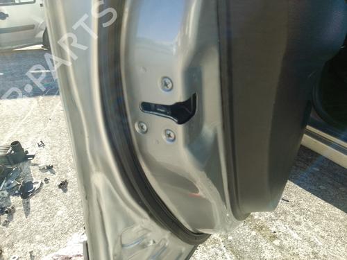 Used Front left lock NISSAN NOTE (E11, NE11) [2005-2013]  23430817